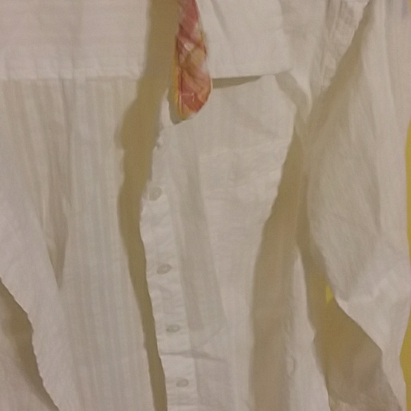 Top - Picture 2 of 2